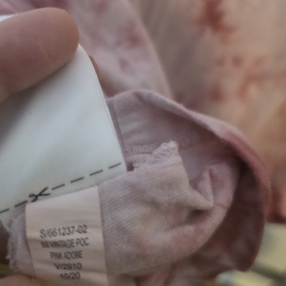 ⭐️40% Off⭐️ Old Navy Vintage Tie-Dye Pocket Gender-Neutral T-Shirt In Adobe - Picture 5 of 10